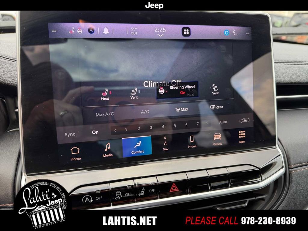 Certified 2022 Jeep Compass Limited w/ (RED) Package image 16