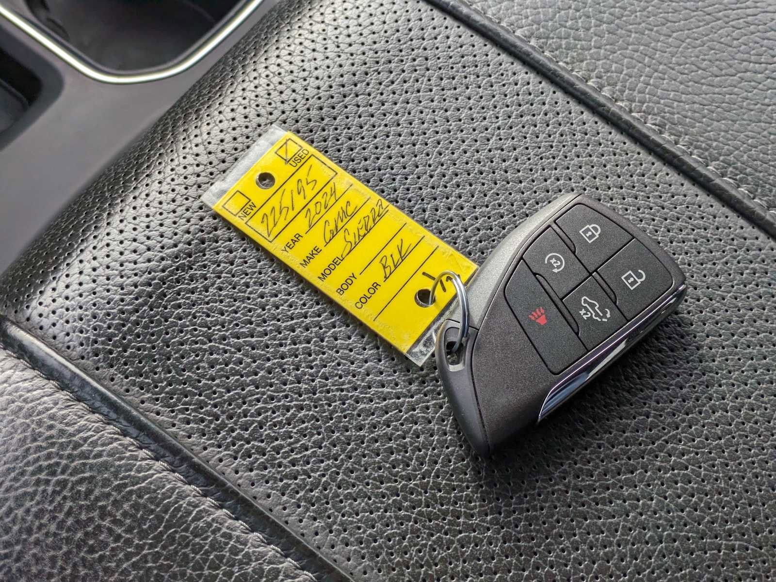 Used 2024 GMC Sierra 1500 Denali w/ Denali Reserve Package image 34