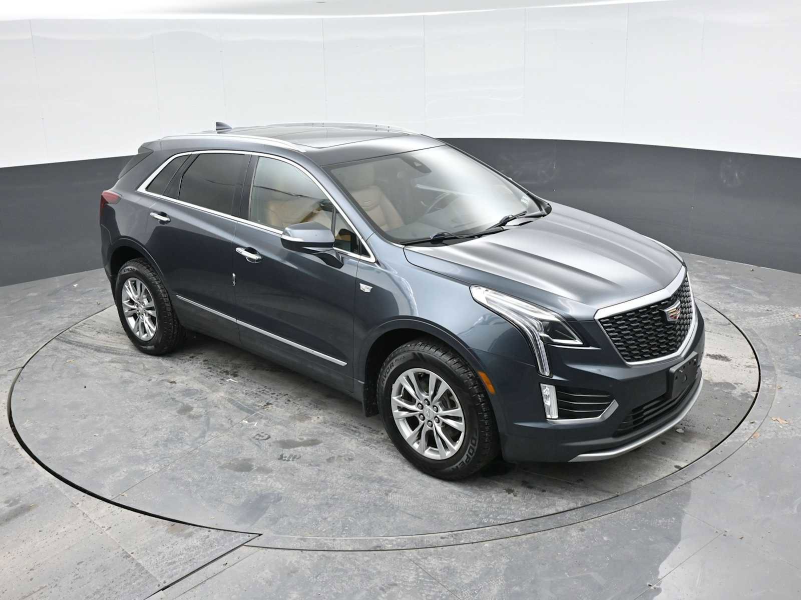 Used 2020 Cadillac XT5 Premium Luxury AWD/4WD image 39