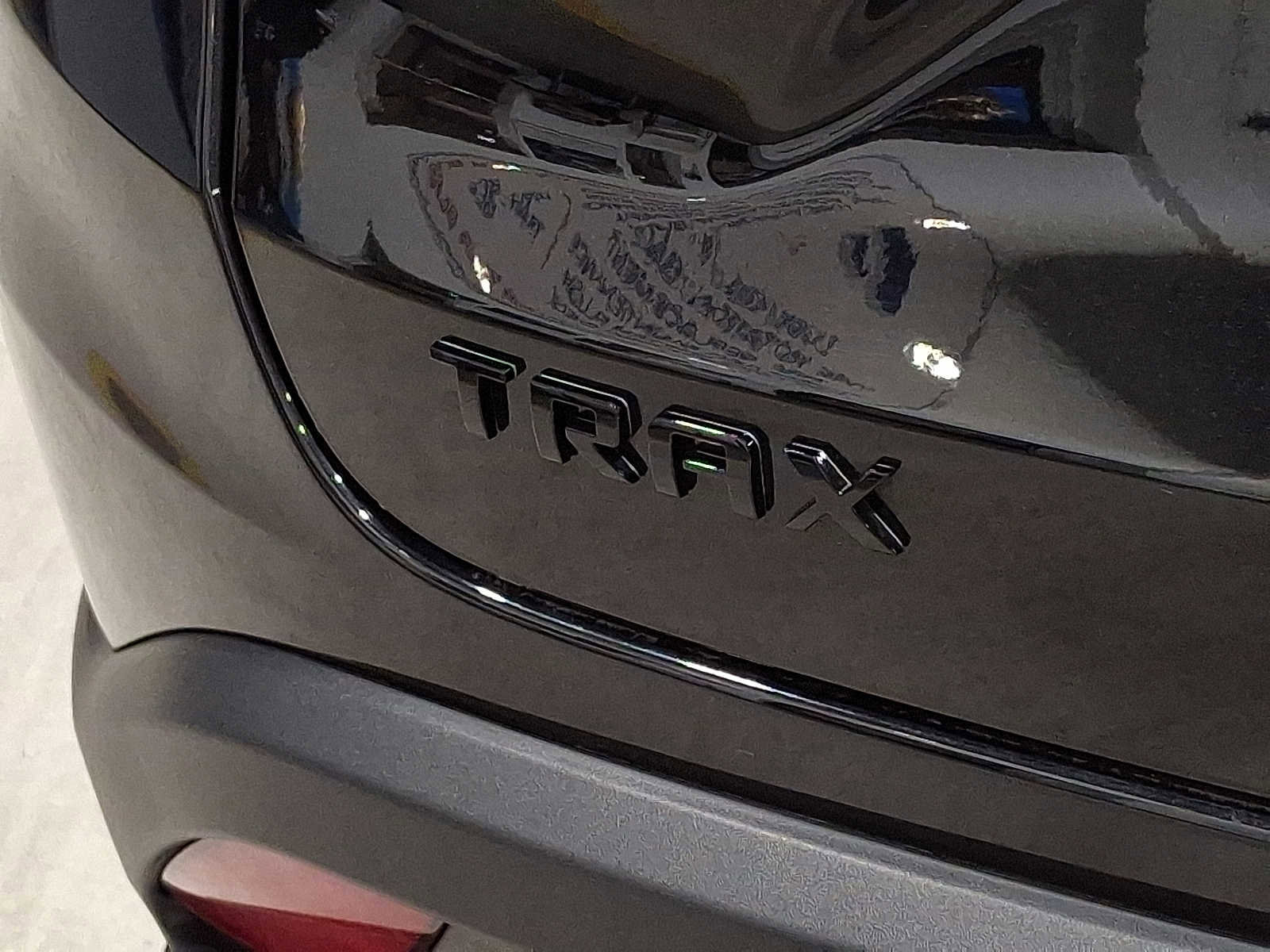 Used 2024 Chevrolet Trax RS w/ Sunroof Package image 29