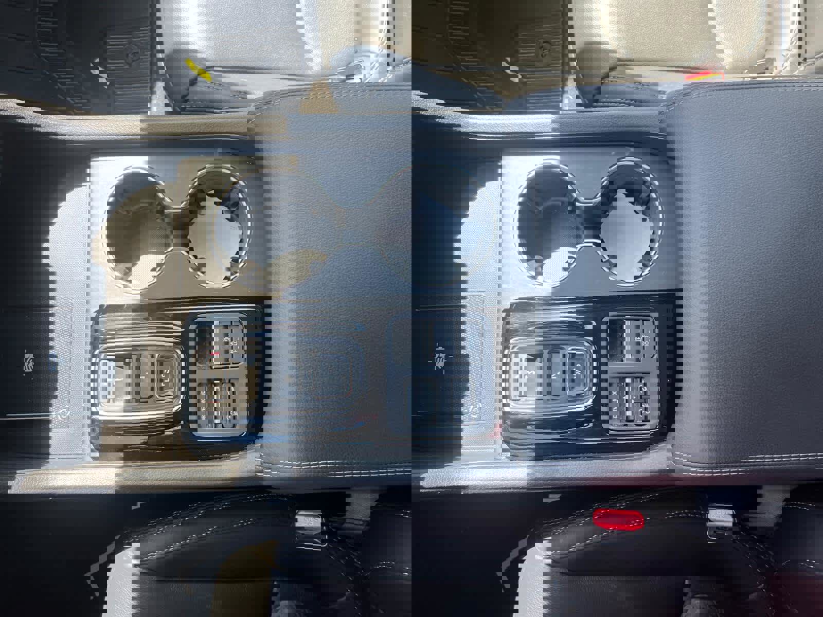 Used 2023 Honda Pilot Touring image 25