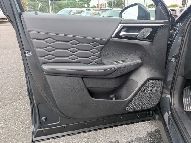 New 2025 Mitsubishi Outlander SEL FWD image 12