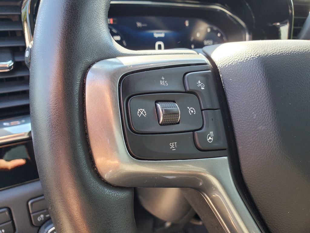 Used 2024 Chevrolet Silverado 1500 LT AWD/4WD image 9
