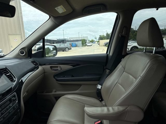 Used 2022 Honda Pilot Touring image 19