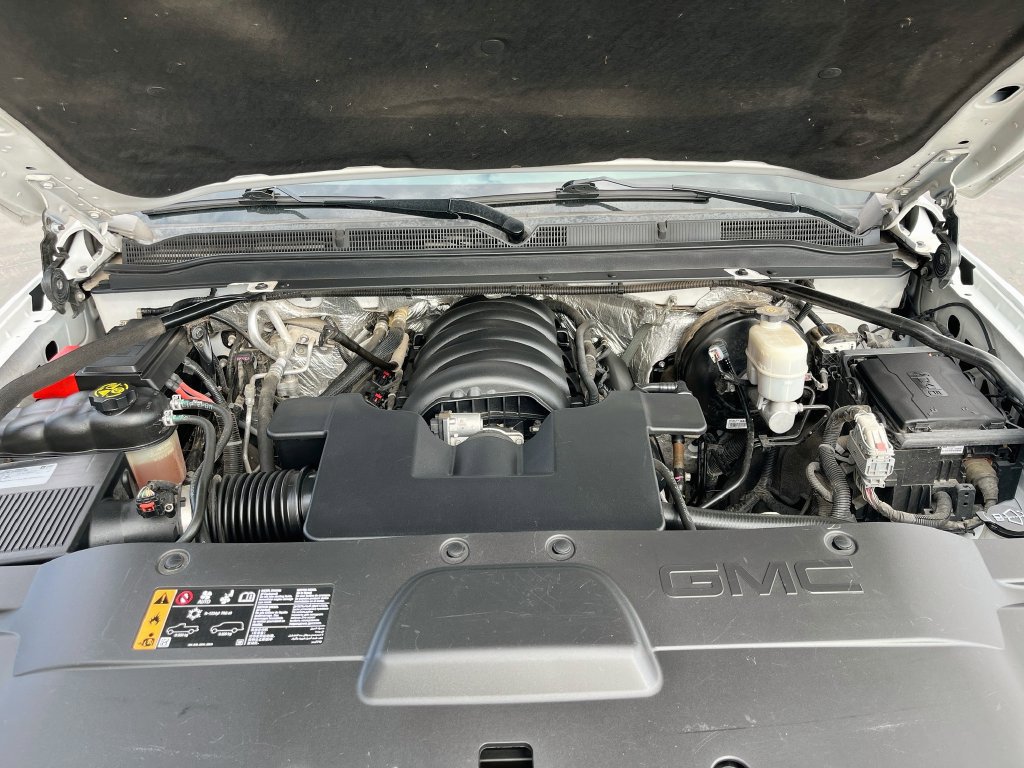 Used 2017 GMC Yukon XL SLT AWD/4WD image 32
