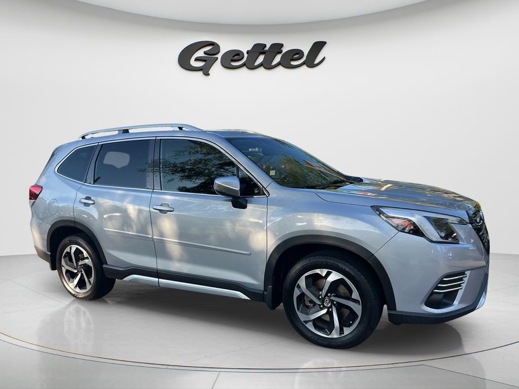 Used 2022 Subaru Forester Touring AWD/4WD image 3