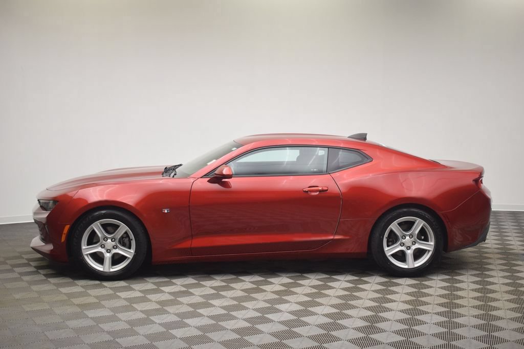 Used 2017 Chevrolet Camaro LT RWD image 12