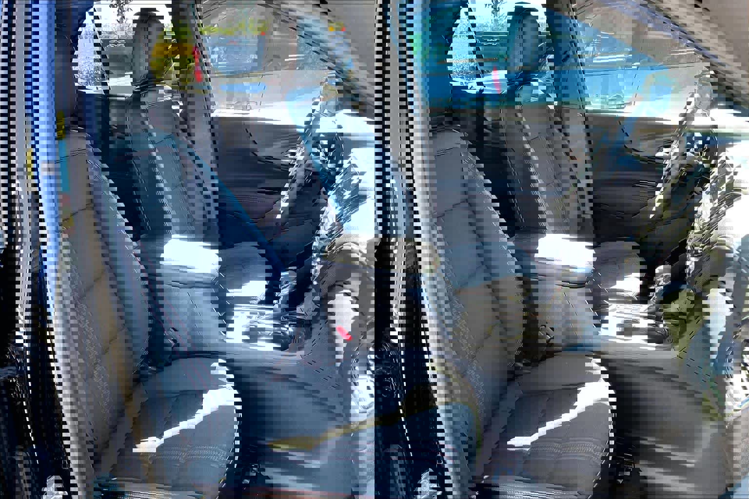 Used 2023 Chevrolet Equinox RS image 8