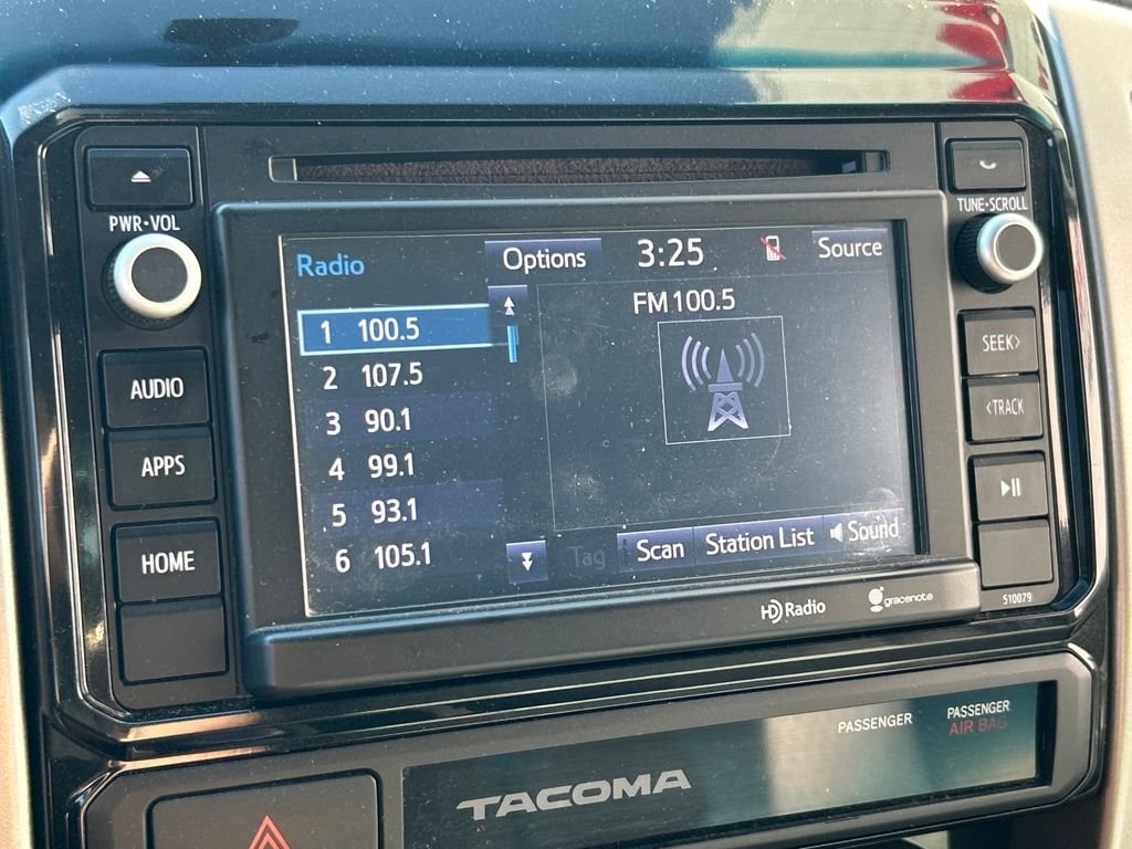 Used 2015 Toyota Tacoma 4x4 Double Cab w/ SR5 Package image 12