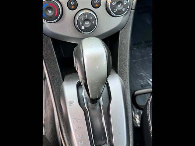 Used 2018 Chevrolet Sonic Premier FWD image 11