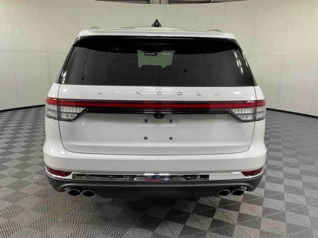 Used 2026 Lincoln Aviator Reserve AWD/4WD image 5