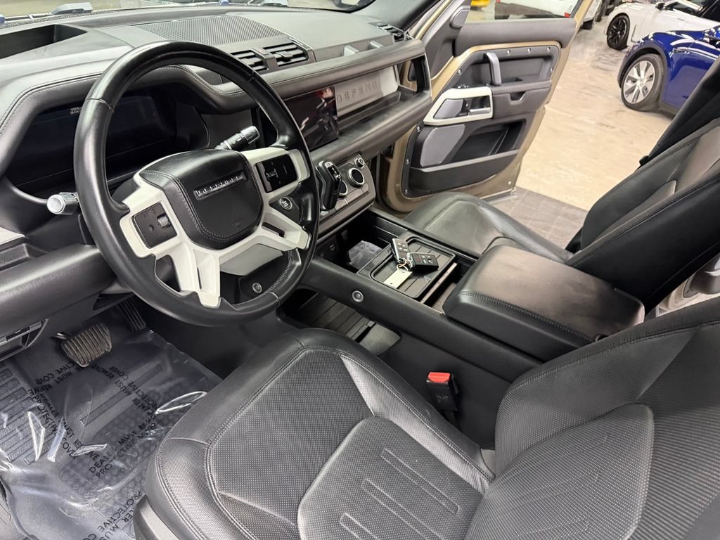 Used 2022 Land Rover Defender 110 X-Dynamic HSE AWD/4WD image 31
