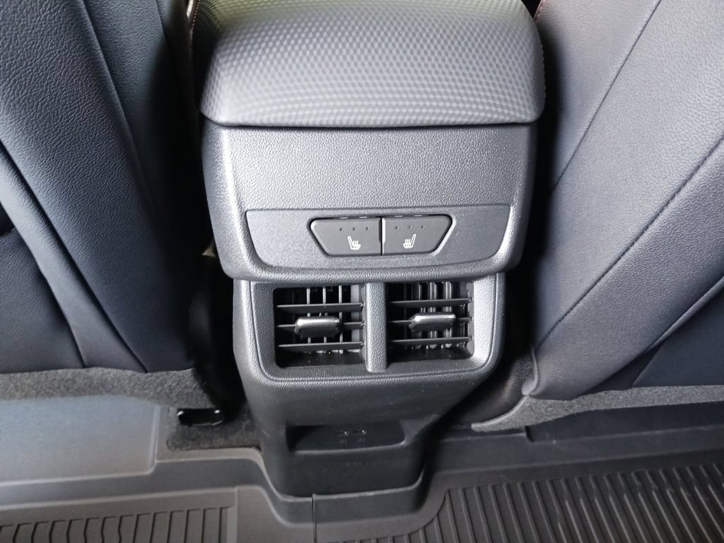 New 2026 Chevrolet Equinox RS w/ Convenience Package III FWD image 22