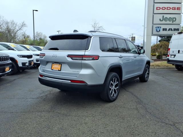 Certified 2023 Jeep Grand Cherokee L Limited AWD/4WD image 3