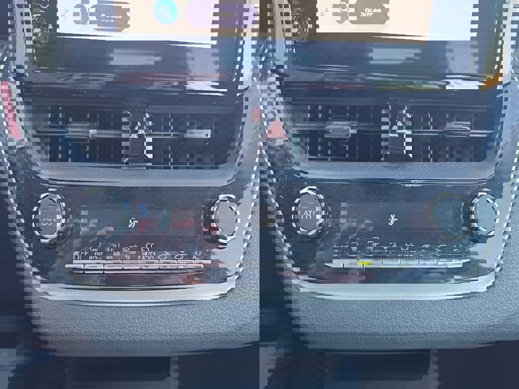 Certified 2023 Toyota Corolla LE image 24