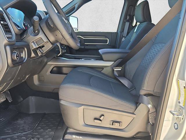 New 2026 RAM 2500 Big Horn AWD/4WD image 4