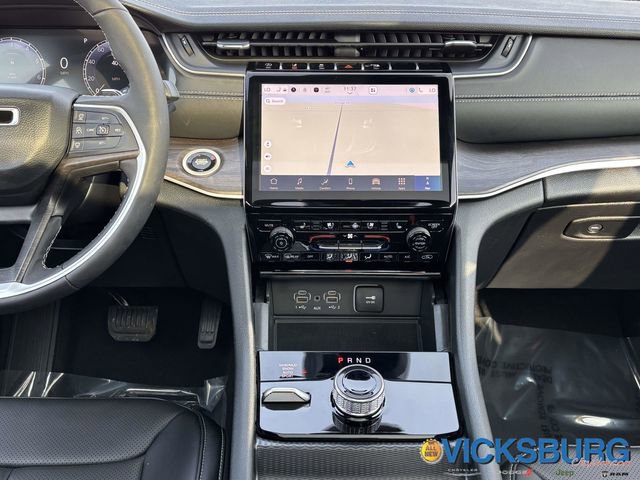 New 2025 Jeep Grand Cherokee Limited image 8