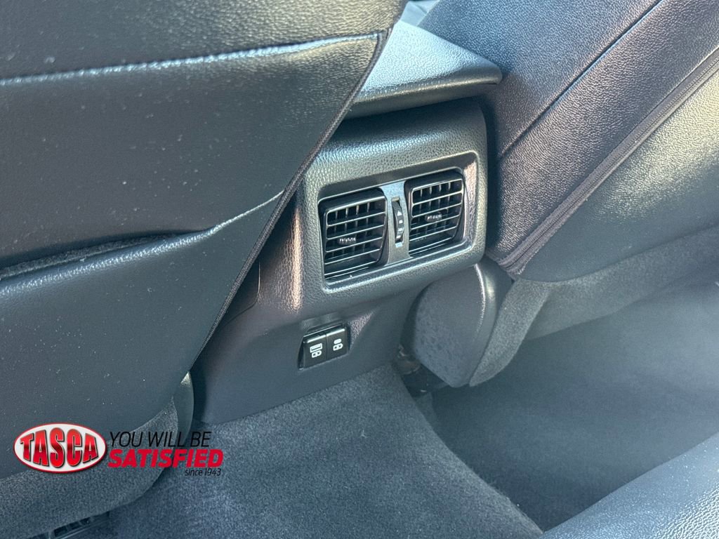 Used 2025 Toyota Camry SE w/ Convenience Package AWD/4WD image 37