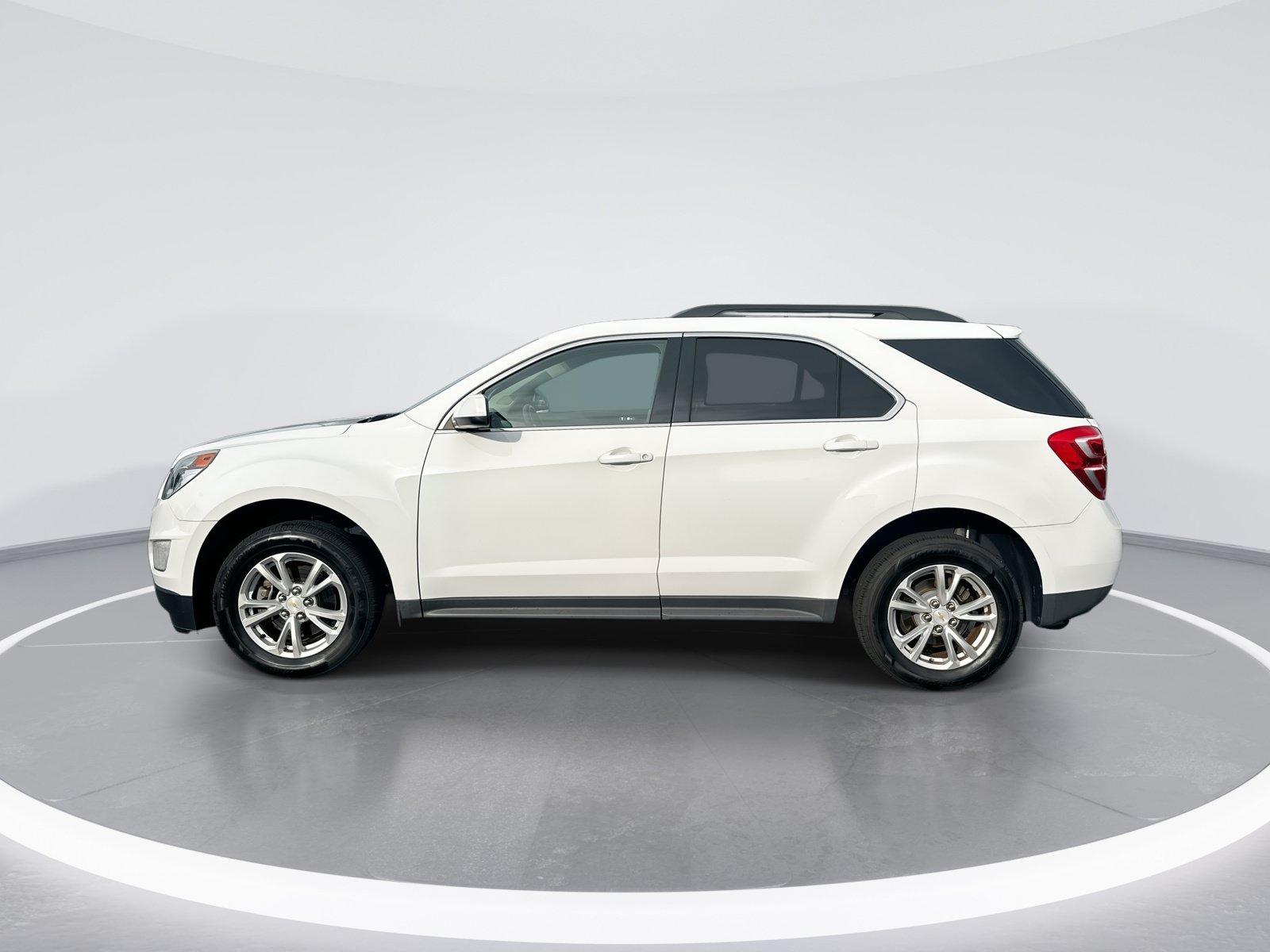 Used 2017 Chevrolet Equinox LT w/ Convenience Package FWD image 6