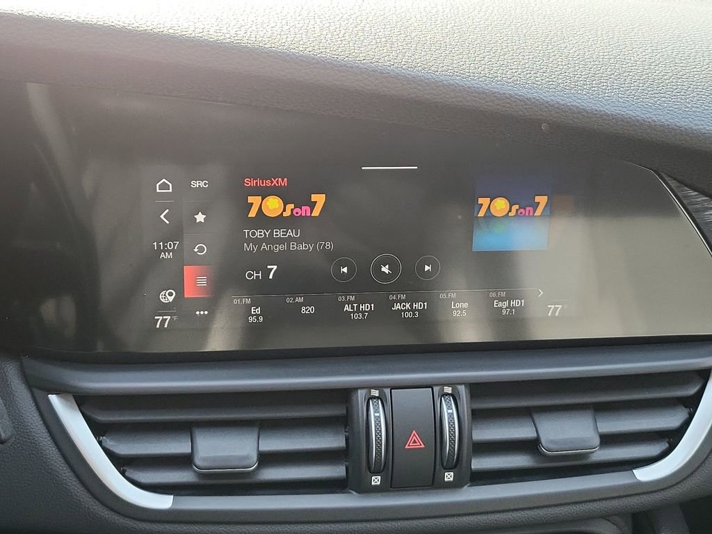 Used 2023 Alfa Romeo Giulia Sprint image 13