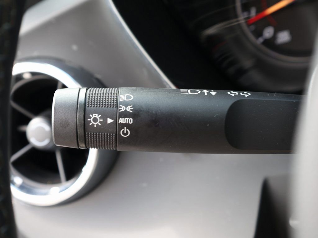 Used 2023 Chevrolet Camaro LT image 33