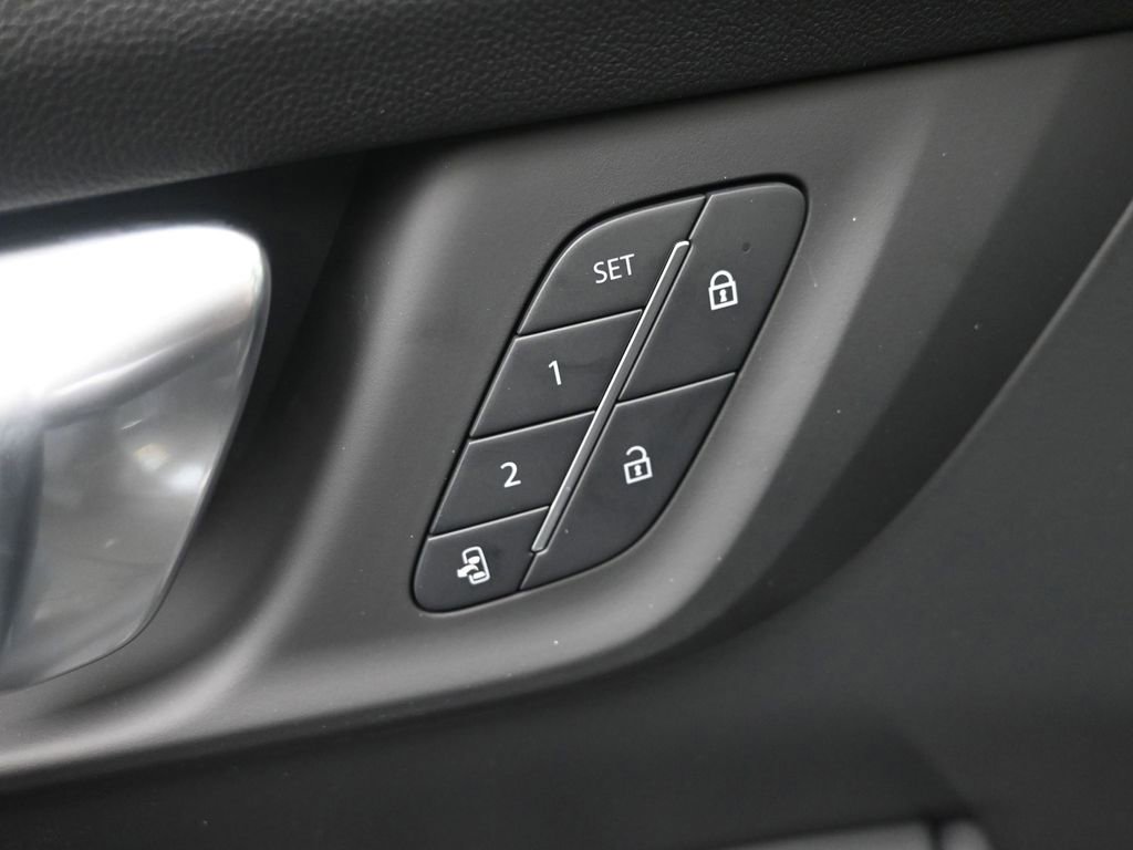 New 2026 Buick Enclave Preferred w/ Power Package image 17