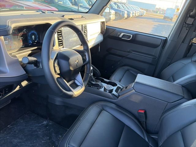 New 2025 Ford Bronco Outer Banks w/ Sasquatch Package image 16