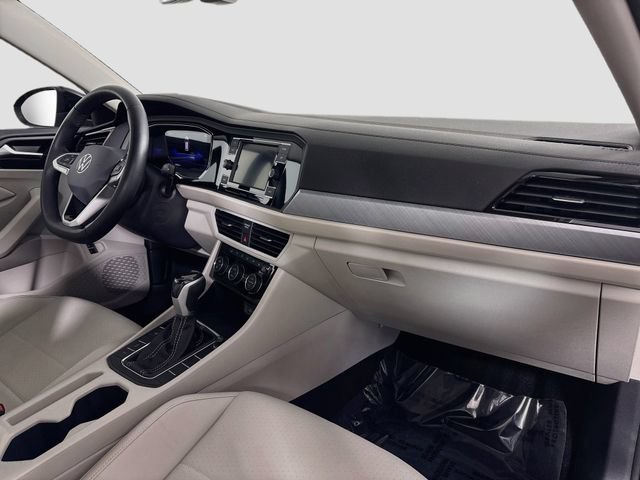 Certified 2023 Volkswagen Jetta SE FWD image 32
