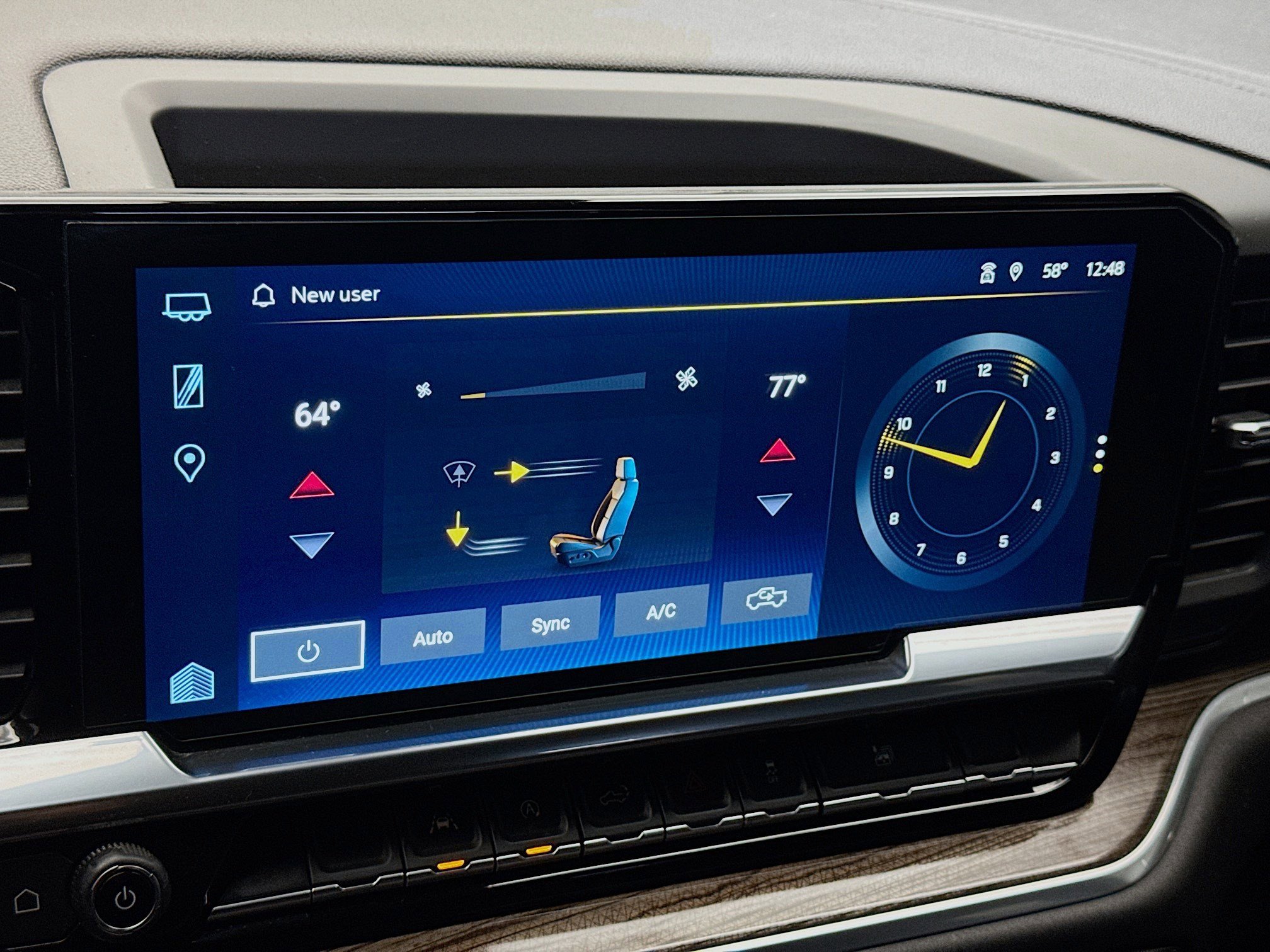 Used 2022 Chevrolet Silverado 1500 LT image 12