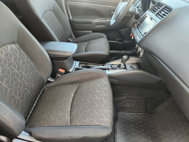 Used 2024 Mitsubishi Outlander Sport ES AWD/4WD image 19