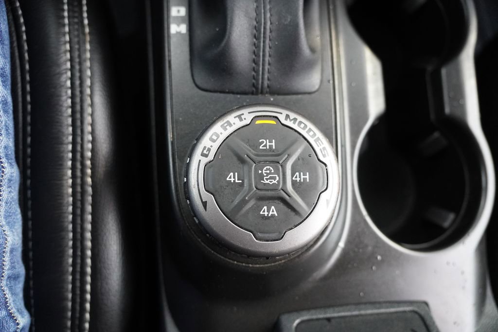 Certified 2023 Ford Bronco Big Bend w/ Sasquatch Package AWD/4WD image 26