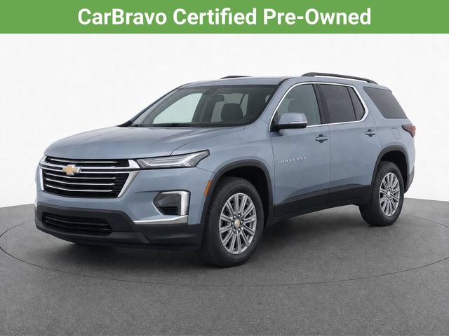 Used 2023 Chevrolet Traverse LT FWD image 2