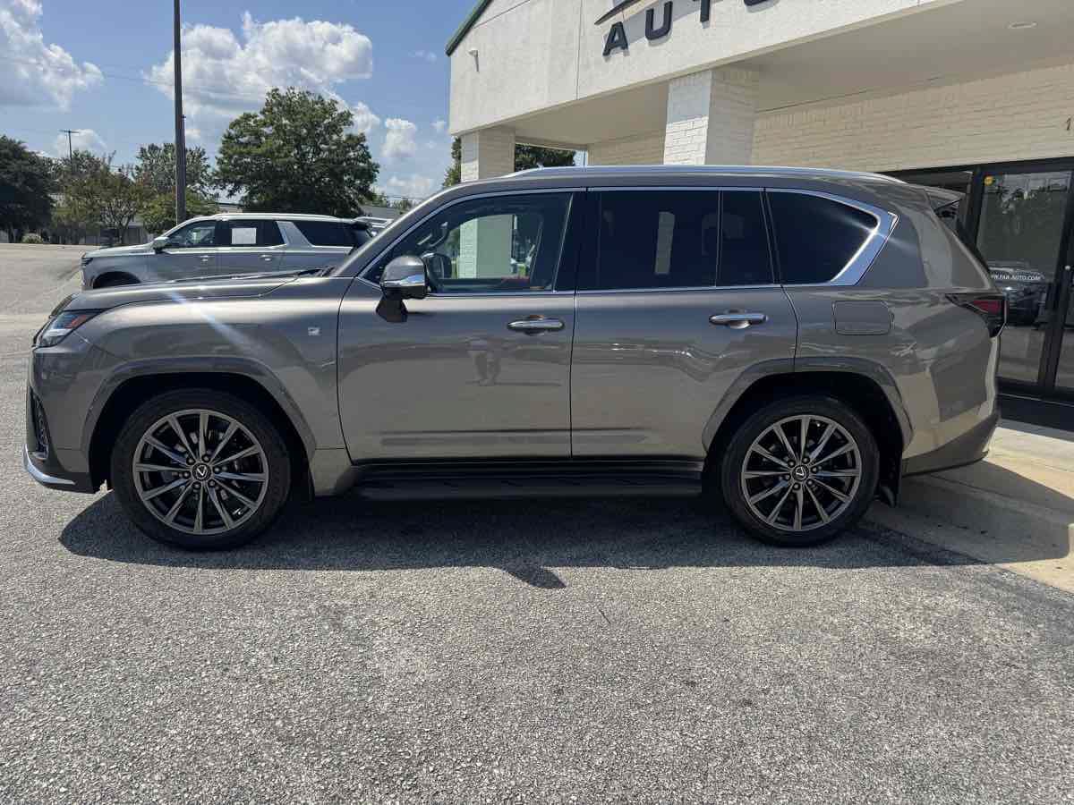 Used 2023 Lexus LX 600 F Sport w/ Accessory Package (Z1) AWD/4WD image 49