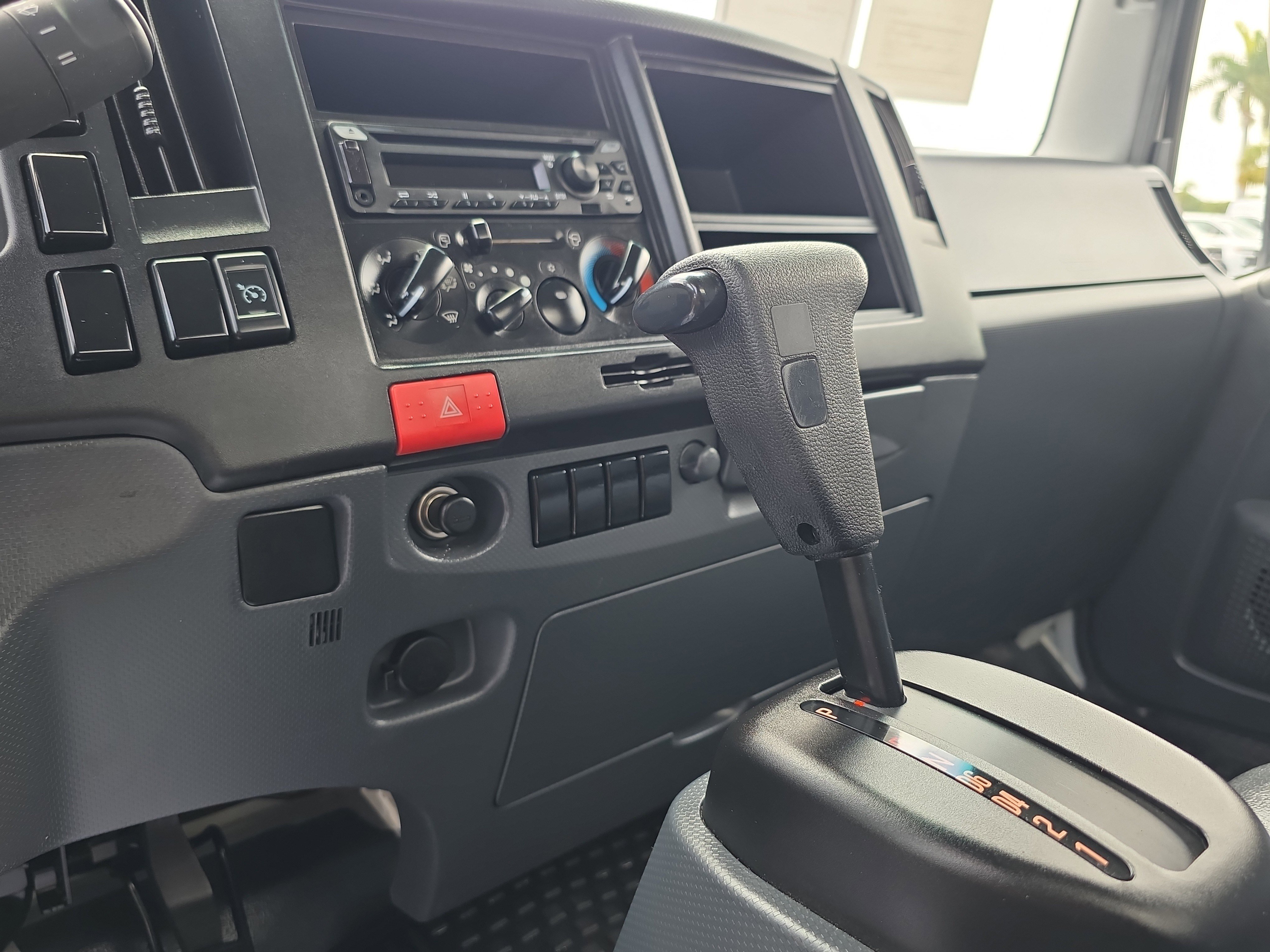 Used 2024 Chevrolet Low Cab Forward RWD image 20