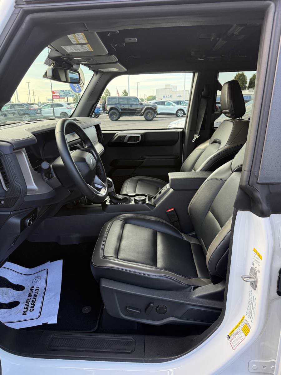 Used 2025 Ford Bronco Outer Banks AWD/4WD image 10