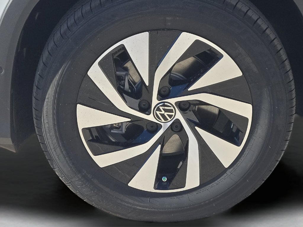 New 2026 Volkswagen Tiguan S FWD image 8