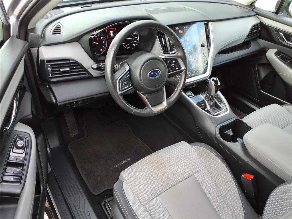 Used 2023 Subaru Outback Premium image 13