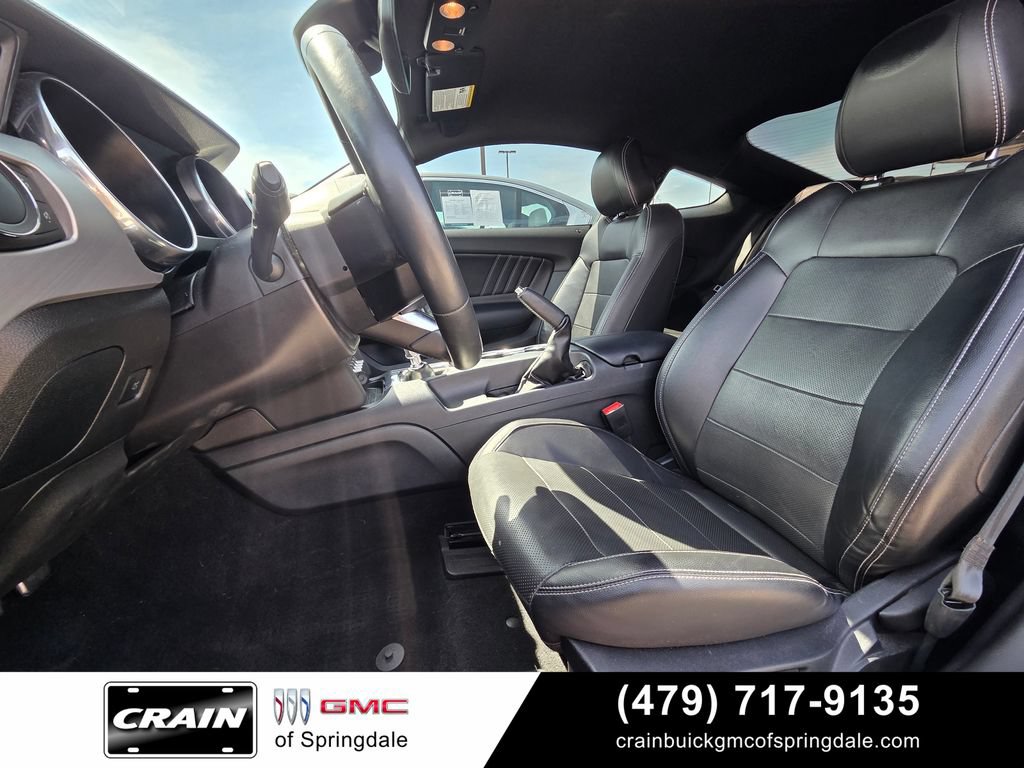 Used 2021 Ford Mustang GT Premium w/ Black Accent Package RWD image 23