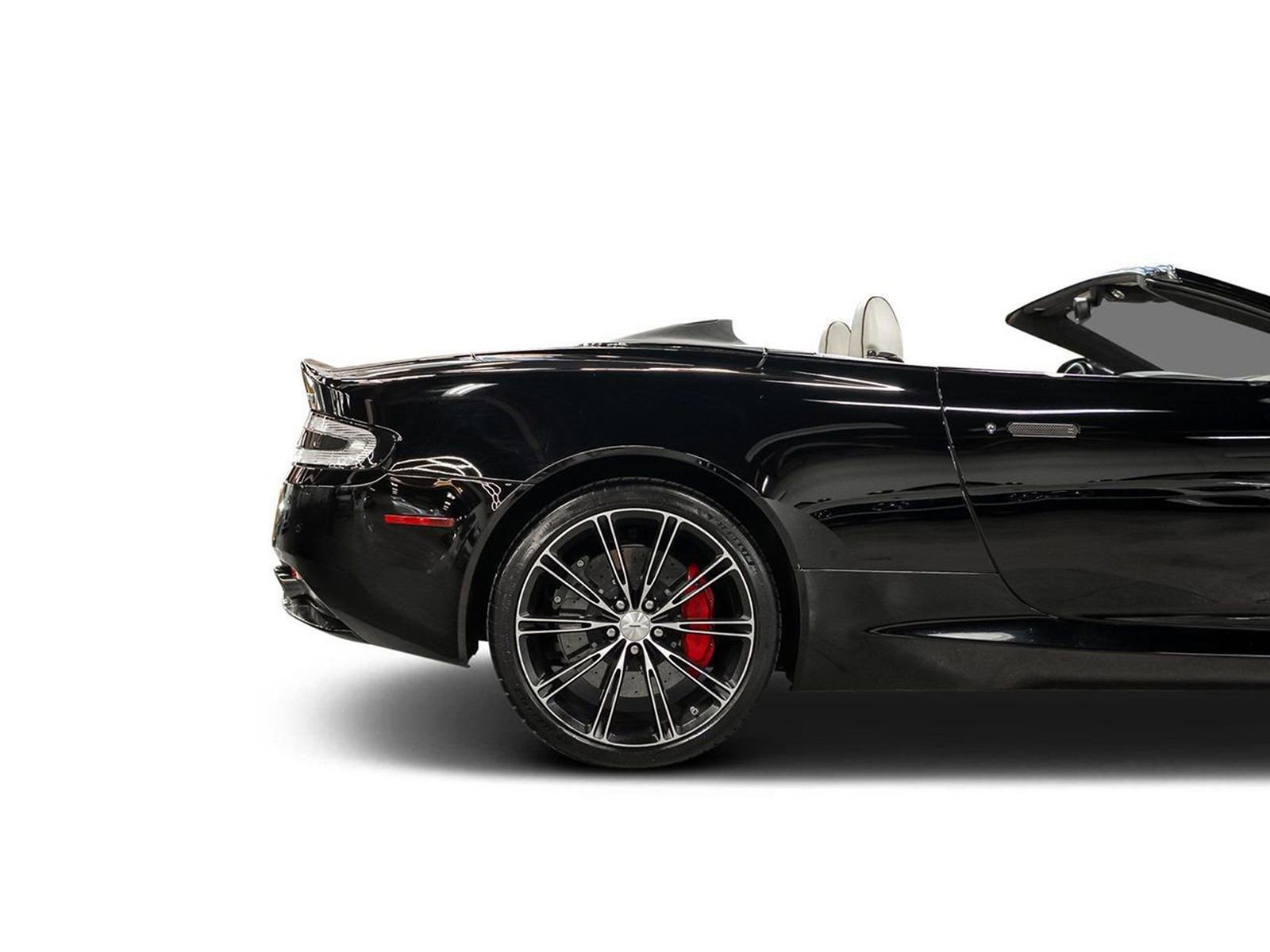 Used 2015 Aston Martin DB9 Volante image 29