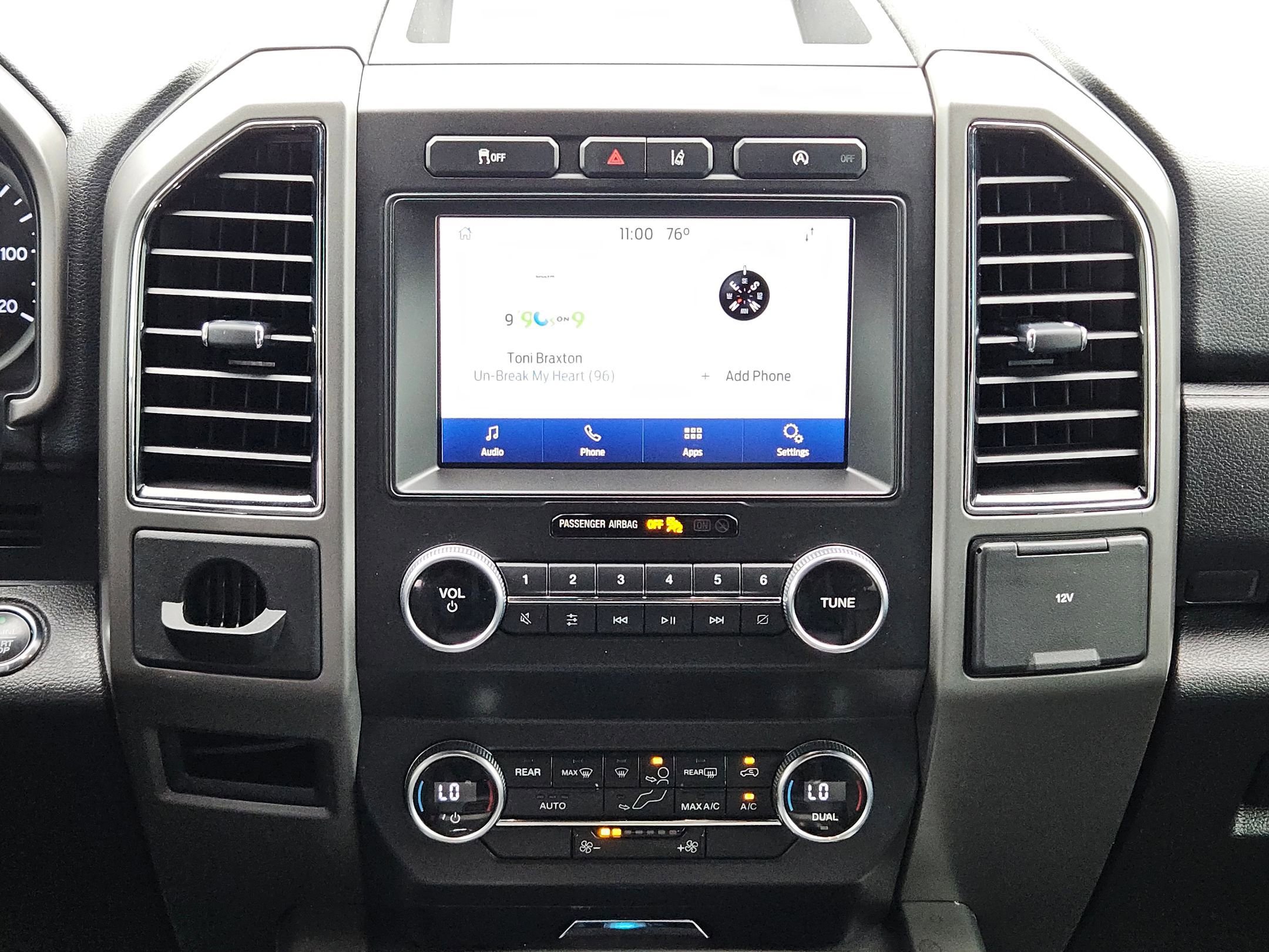 Used 2020 Ford Expedition Max XLT w/ Equipment Group 201A RWD image 17