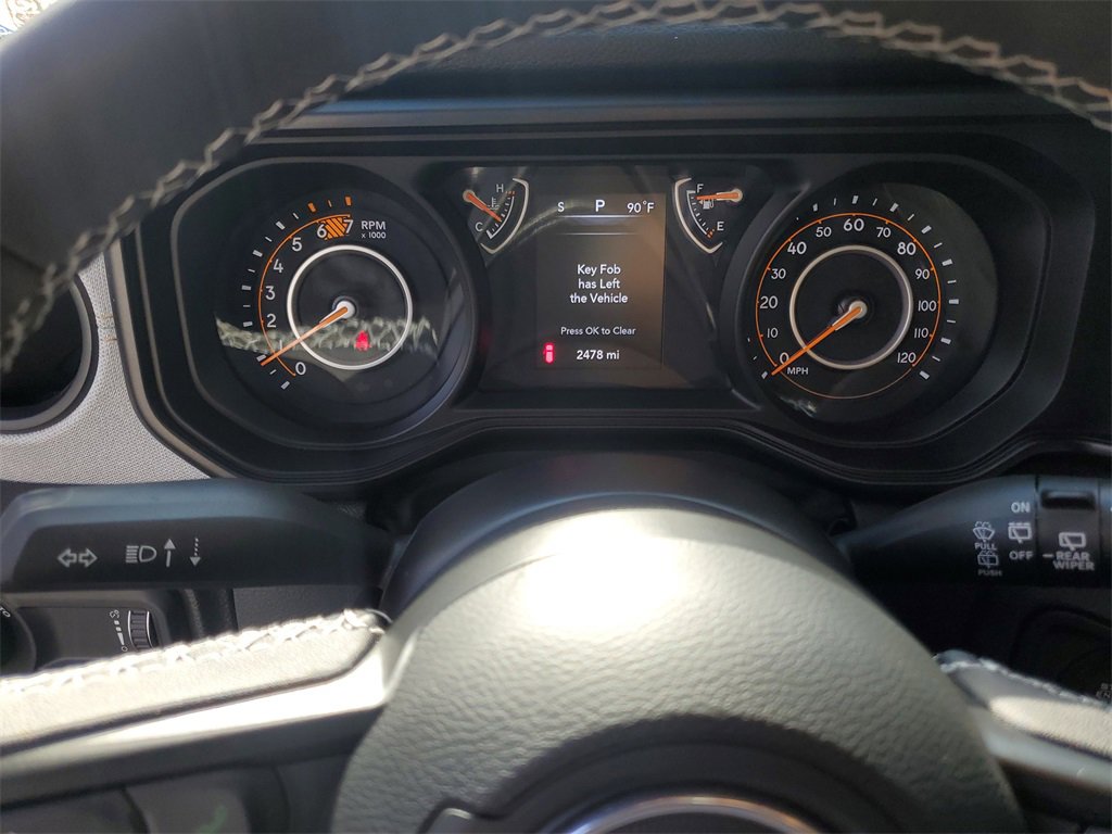 Used 2025 Jeep Wrangler Sport S image 25