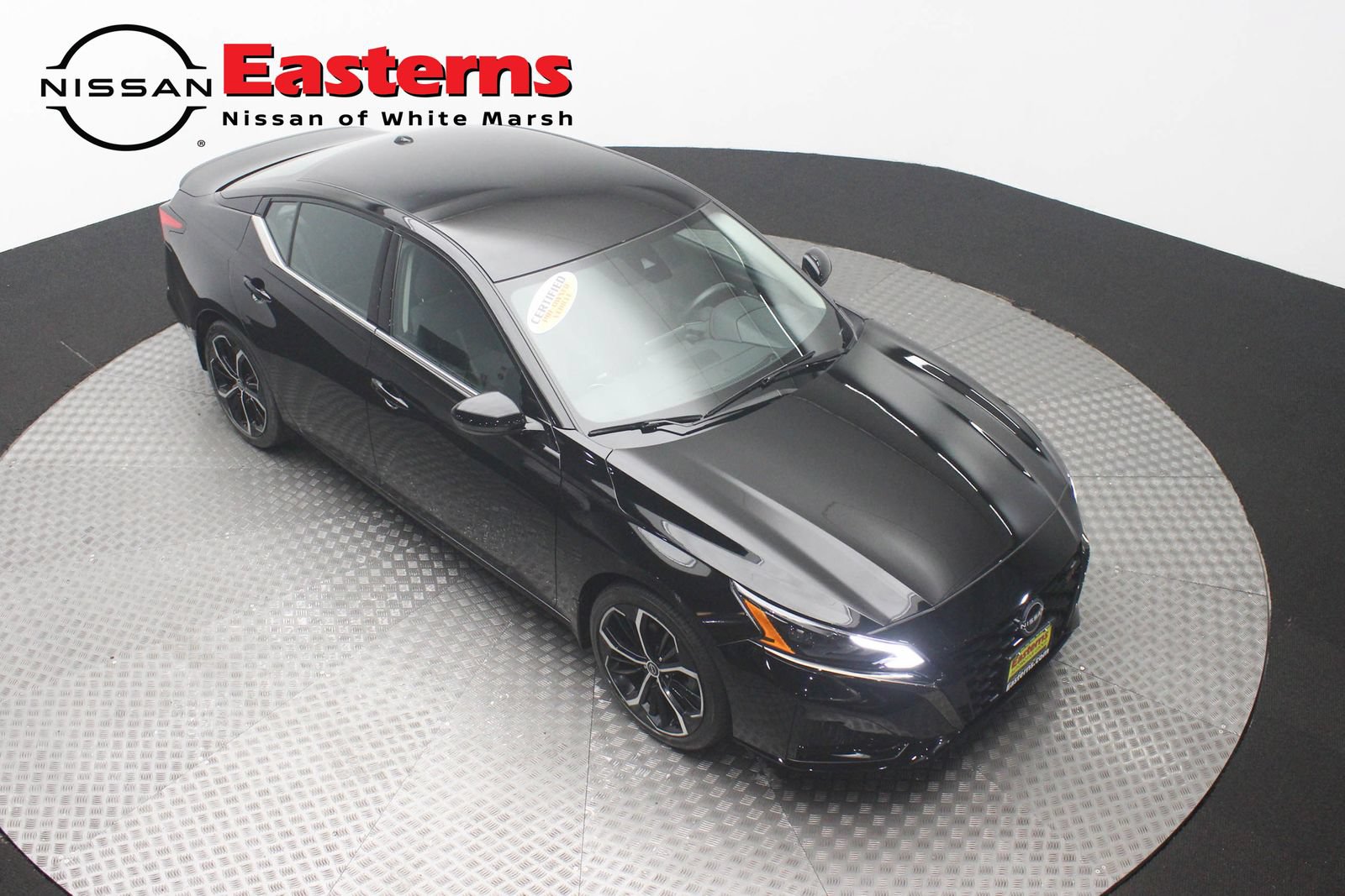 Used 2023 Nissan Altima 2.5 SR FWD image 3