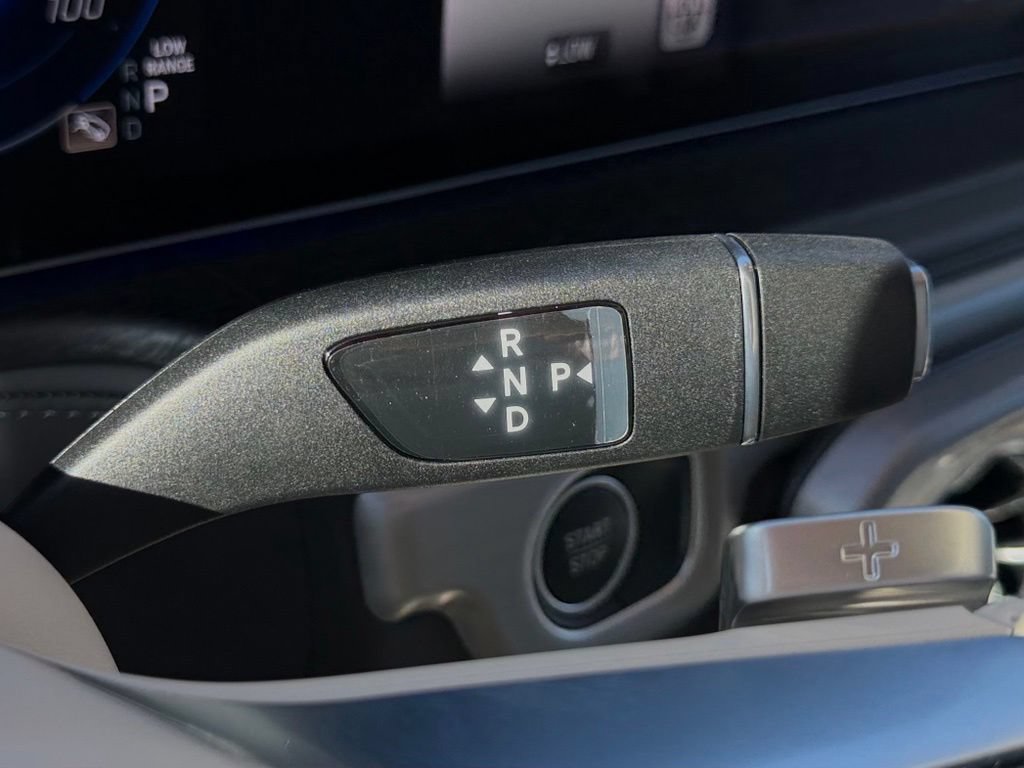 Used 2025 Mercedes-Benz G 580 w/ EQ Technology image 22