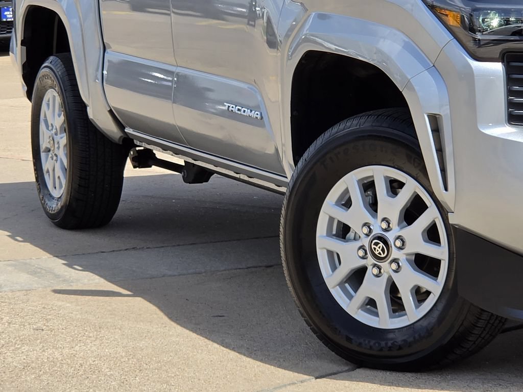 Used 2026 Toyota Tacoma SR5 AWD/4WD image 11