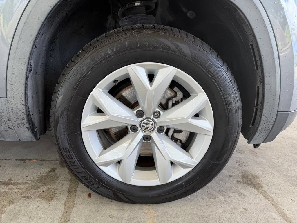 Used 2019 Volkswagen Atlas SE FWD image 18