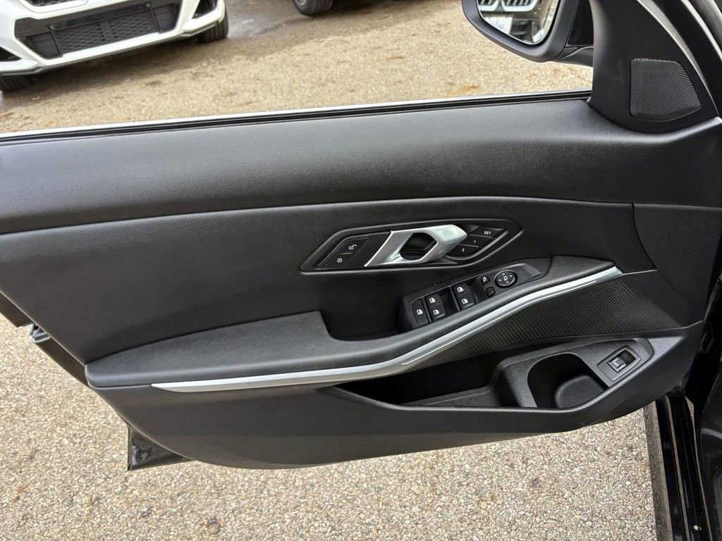 Certified 2025 BMW 330i xDrive Sedan image 11