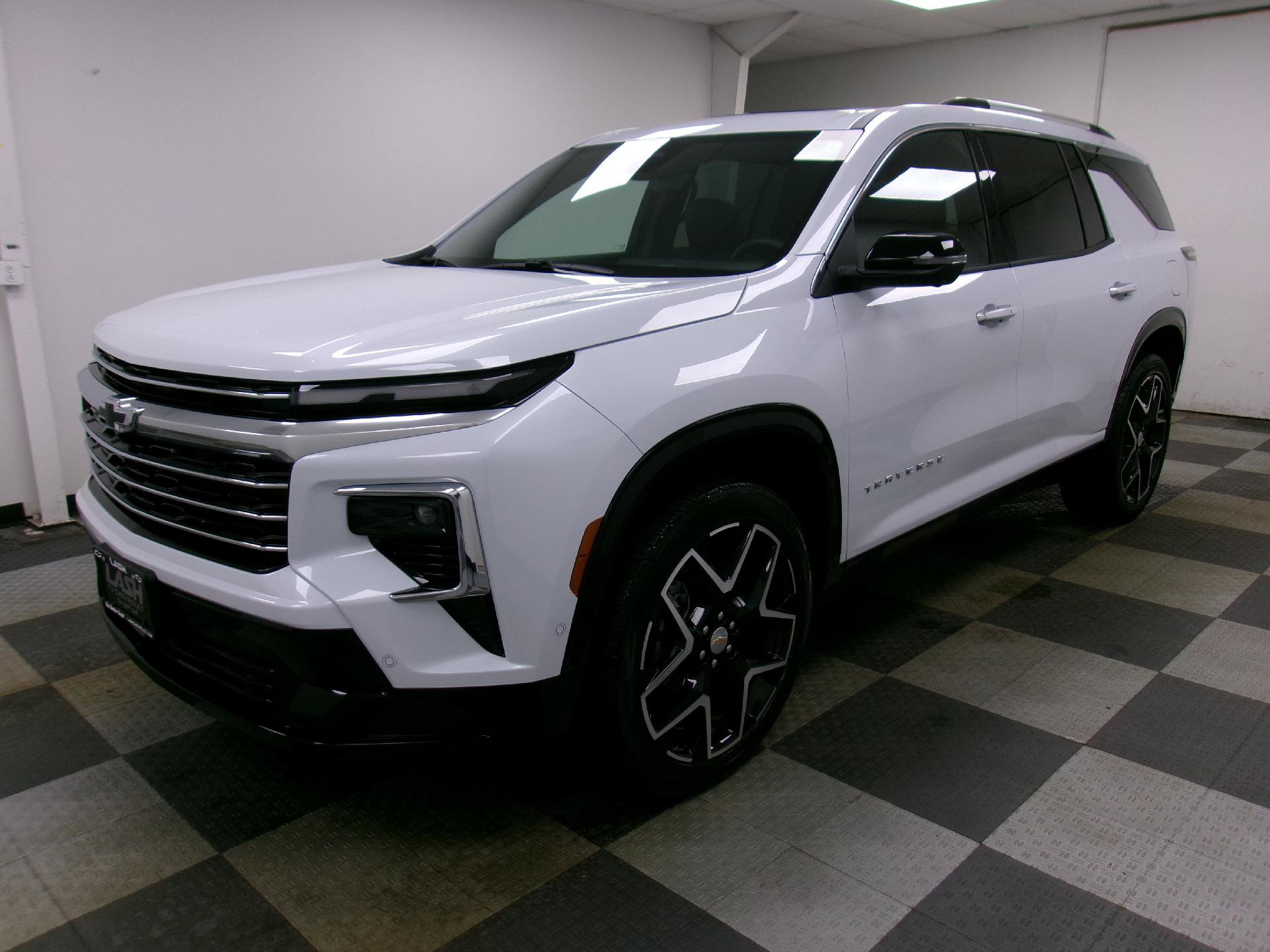 New 2026 Chevrolet Traverse High Country w/ LPO, Floor Liner Package image 1