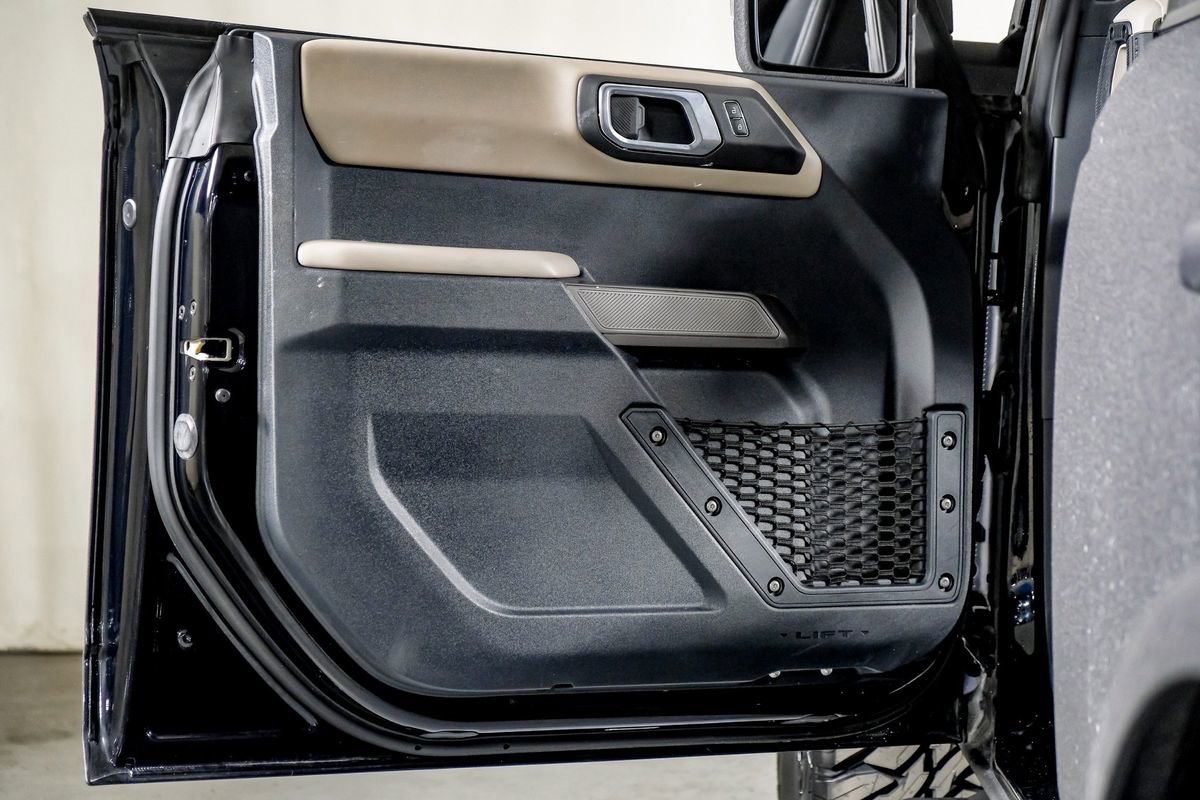 Used 2022 Ford Bronco Wildtrak image 32