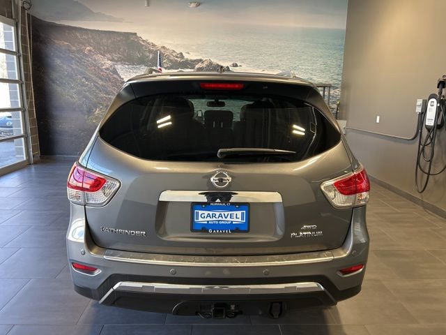 Used 2016 Nissan Pathfinder Platinum image 5