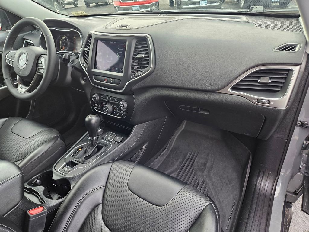 Used 2022 Jeep Cherokee Latitude Lux w/ Mopar Interior Package image 38